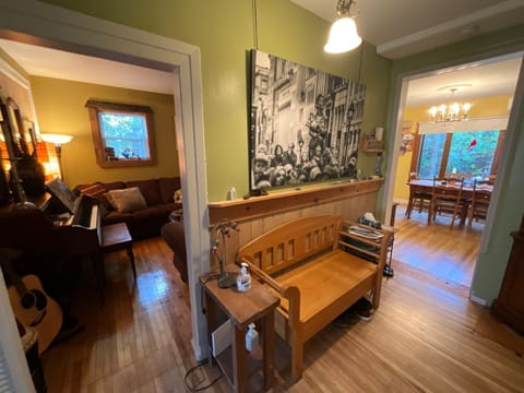 L'Oasis Des Nomades Vacation rental in Trois-Rivières