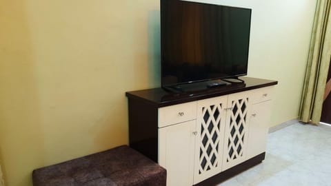 Communal lounge/ TV room, TV and multimedia