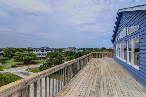 3213 - Seaside Salvation by Resort Realty House in Duck