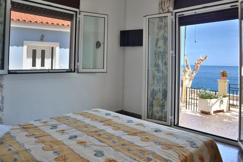 Bedroom, Sea view