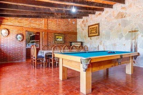 Billiard, Game Room, Dining area