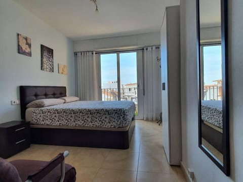 APARTAMENTO A 120 METROS DE LA PLAYA Apartment in Baix Penedès