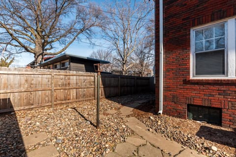 2 Bed 1 Bath Property in College Hill with Garage House in Wichita