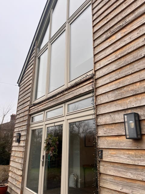 Elmcroft, Large House with Shepherds Hut House in North Dorset District