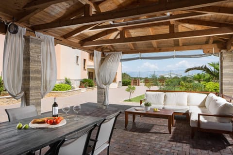 Garden, Seating area, Garden view