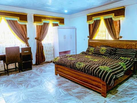 Select Winsome 1 Room, 1 King-sized Bed Vacation rental in Abuja