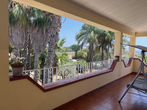 Patio, Day, Garden, View (from property/room), Balcony/Terrace, Garden view