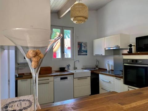 Maison de vacances pour 2, 6 ou 10 personnes House in Arès