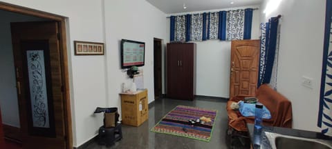 Sandy 4 Bhk Homestay - Only Adults Allowed House in Ooty