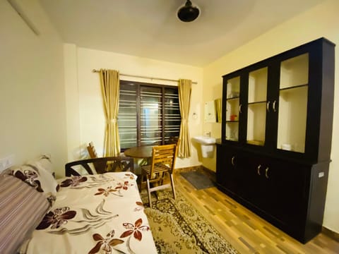 AL-Kabeer sleep in suite Condo in Thiruvananthapuram