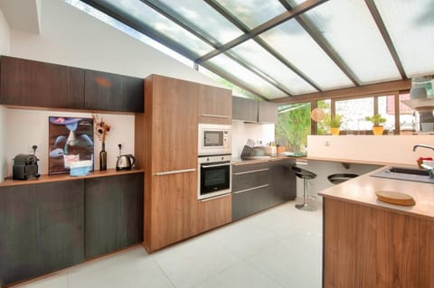 Kitchen or kitchenette, kitchen