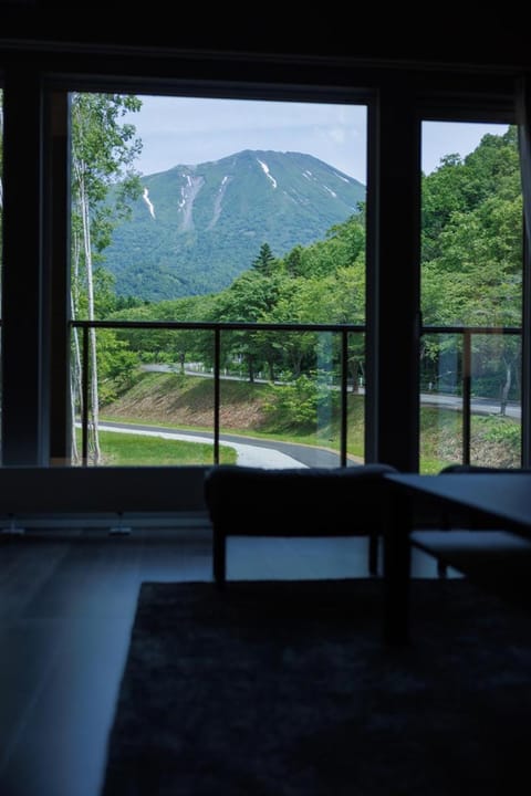 CONTRAIL -Ezo Fuji foothills- Villa in Niseko