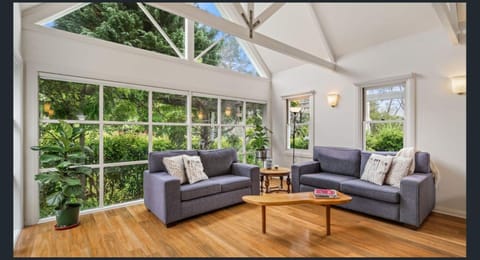Jamieson Cottage House in Wentworth Falls