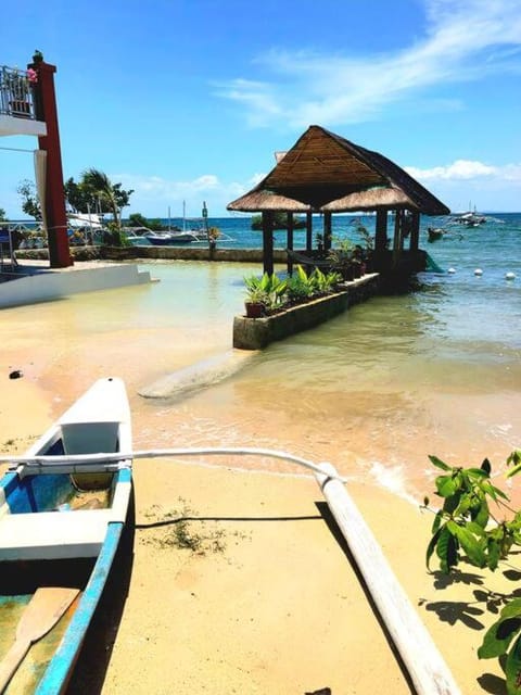 PRIVATE COLLECTION 贅沢 Jade's Beach Villa 별장 Cebu-Olango An exclusive private beach secret Chalet in Lapu-Lapu City