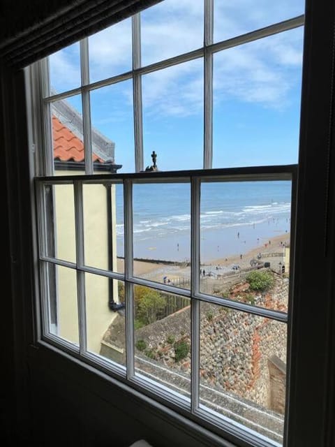 Stunning Cromer beach house with sea views House in Cromer