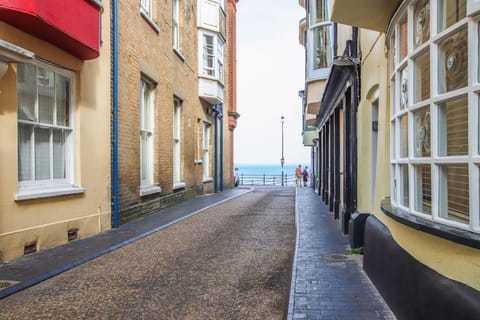 Stunning Cromer beach house with sea views House in Cromer