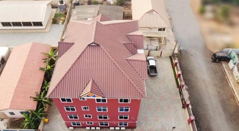 CNC Rehoboth Villa Condominio in Ghana