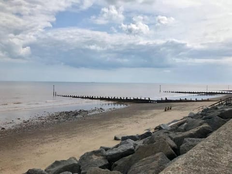 BeRo Terrace, only a minutes walk to the beach! Maison in Withernsea