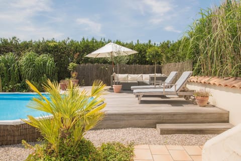 Pool view, Swimming pool, sunbed