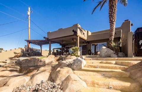 Desert Oasis, Winter Dream Come True! House in Lake Havasu City