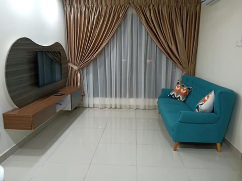 LUXURY STAY - 2 ROOMS with CONDO Facility - Mount Austin JB - SPECIAL OFFER Condominio in Johor Bahru