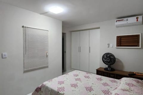 Duplex com 02 suítes, mobiliado e reformado em Vilas do Atlântico Condo in Lauro de Freitas