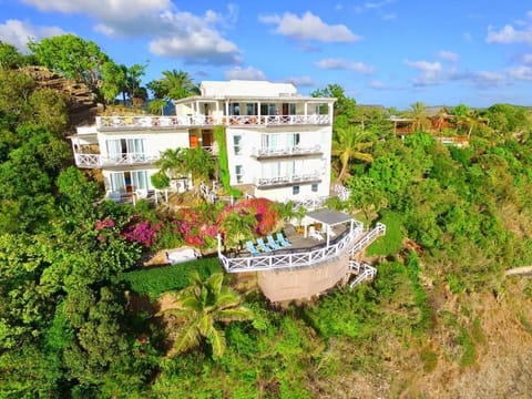 Villa Dolcevita by KlabHouse Villa in Antigua and Barbuda