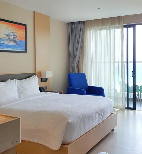 Seaview Cam Ranh Beach Resort Nha Trang Near The Airport Best Location Apartment hotel in Khanh Hoa Province