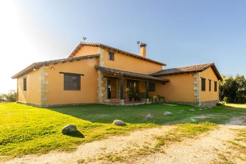 LA MOGORRA House in Candeleda