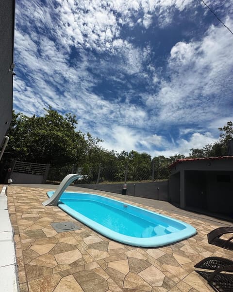 Day, Natural landscape, Pool view, Swimming pool, sunbed