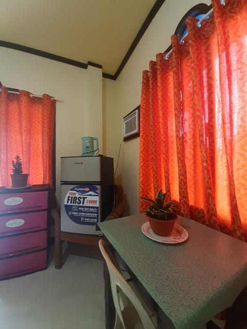 Subangan Room with Terrace 1 Urlaubsunterkunft in Siargao Island