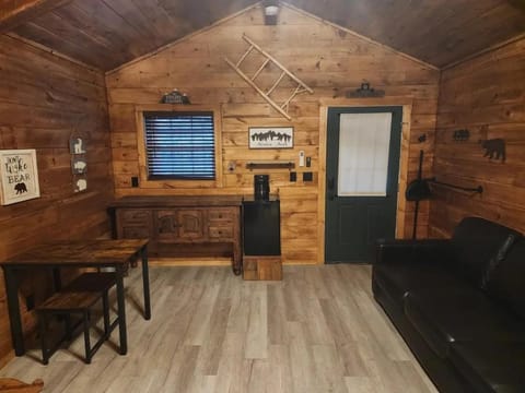 Cabin Campingplatz /
Wohnmobil-Resort in Watauga Lake