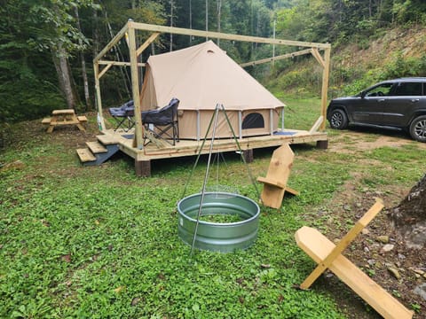 Glamping tent Tienda de lujo in Watauga Lake