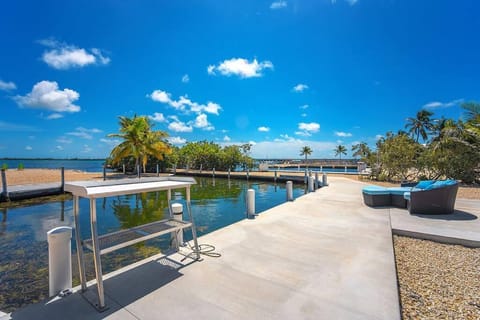 Waterfront Captain House with Boat Basin & Ramp House in Little Torch Key