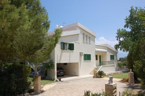 Villa Chrysanthia Chalet in Paphos District