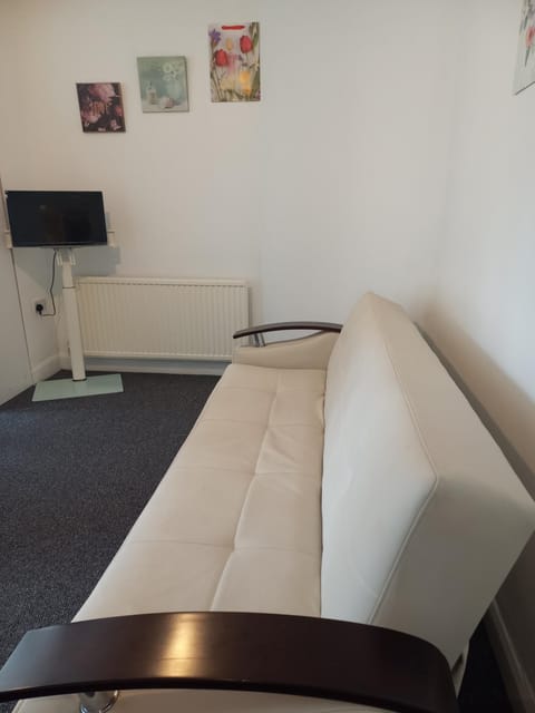 Fresher Space Home Stay Vacation rental in The Royal Town of Sutton Coldfield