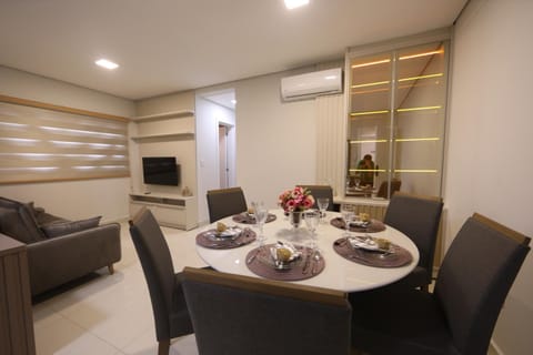 TV and multimedia, Living room, Seating area, Dining area, air conditioner