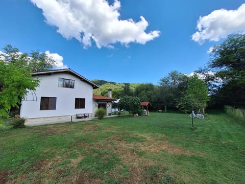 Къща за гости Ореха Villa in Gabrovo, Bulgaria