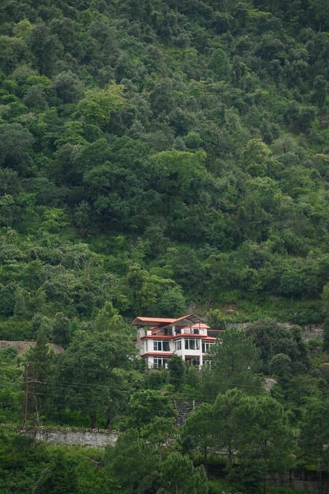 Property building, Natural landscape, Mountain view