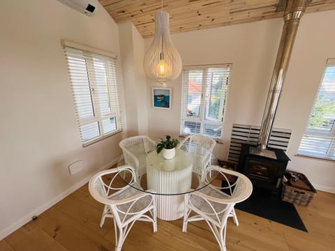 Moonshine - Two Bedroom House with inverter Haus in Camps Bay