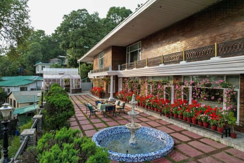 Property building, Patio, Garden, Garden view