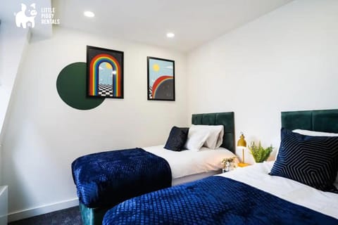 Stunning Bedford Penthouse Suite (Sleeps 5) Condominio in Bedford