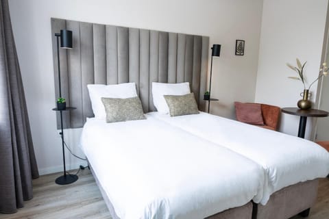 New! Free Parking And Wifi At Maison Lux Oasis Apartamento in South Holland (province)