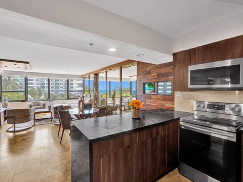 Luxury Full Ocean View Condo Resort Amenities 501 Eigentumswohnung in Miami Beach