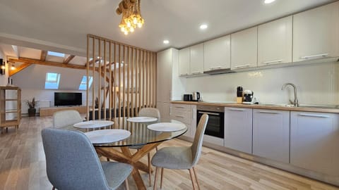 YFB I 130m2 Designwohnung mit 2 Bädern Apartment in Gera