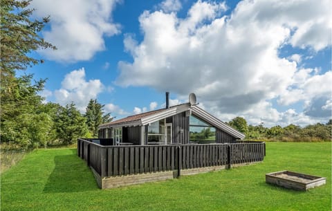 Nice Home In Hirtshals With Wifi House in Hirtshals