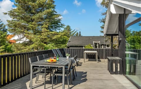 Nice Home In Hirtshals With Wifi House in Hirtshals