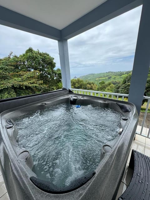 Day, Natural landscape, Hot Tub, Hot Tub, Mountain view