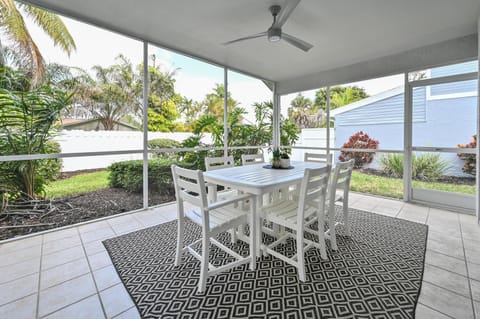 Patio, View (from property/room), Balcony/Terrace, Dining area