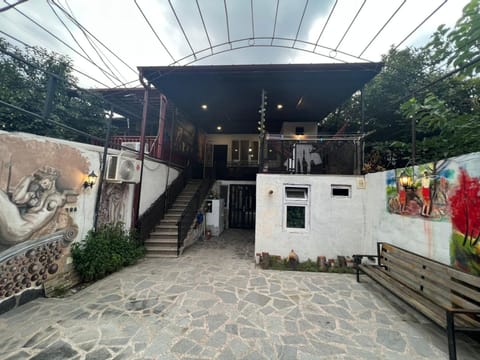 art-home at gvazauri Apartment in Tbilisi, Georgia